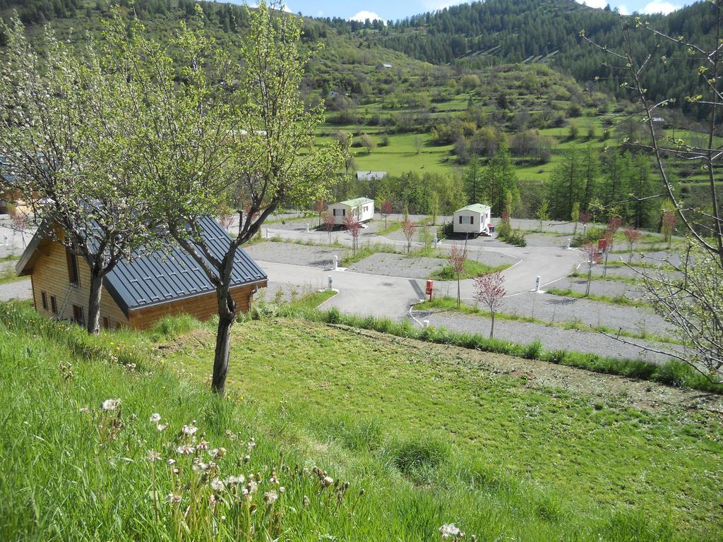 Camping Le Cians Hotel Beuil Exterior photo